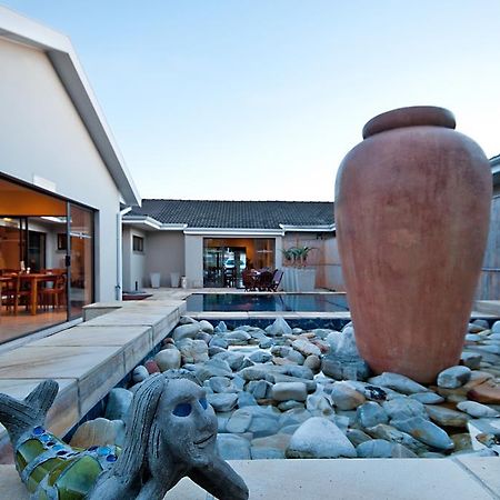 Africa Beach B&B Порт-Элизабет Экстерьер фото