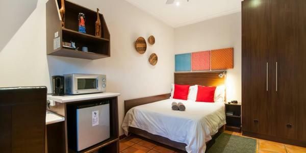 Africa Beach B&B Порт-Элизабет Экстерьер фото