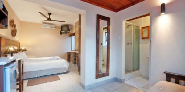 Africa Beach B&B Порт-Элизабет Экстерьер фото