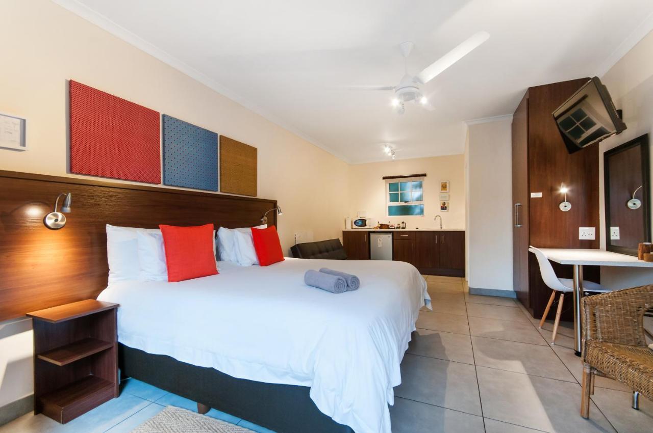 Africa Beach B&B Порт-Элизабет Экстерьер фото